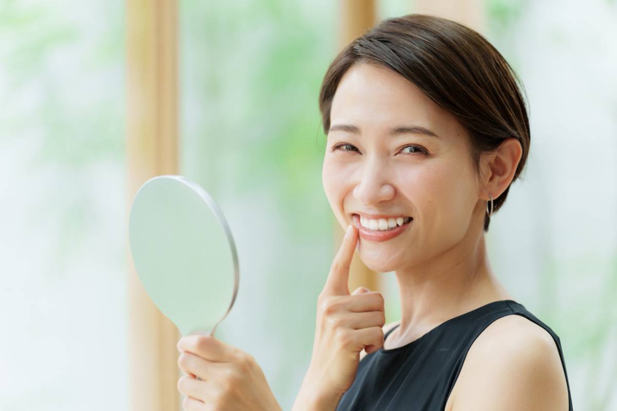 featured image for 4 common myths about dental implants